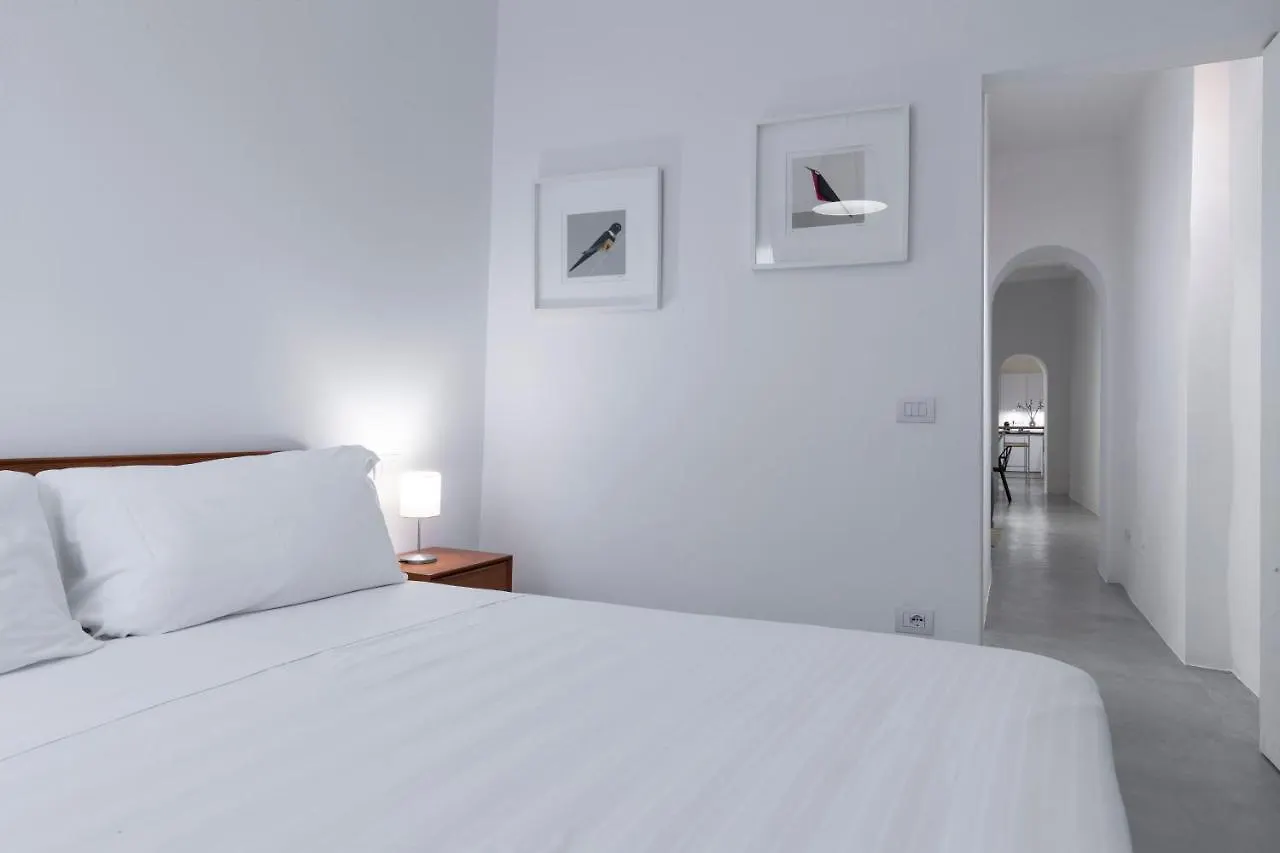 San Frediano Elegant Apartment Florence