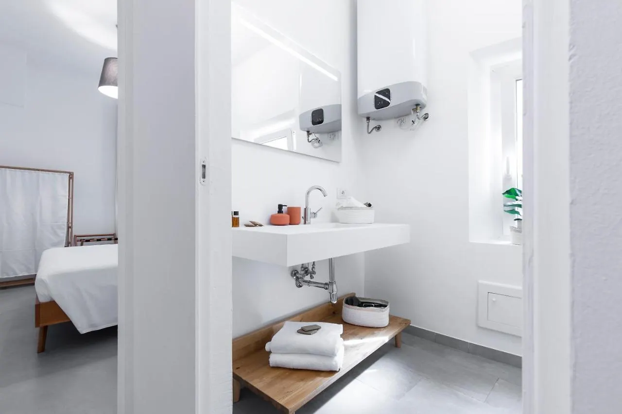 San Frediano Elegant Apartment Florence